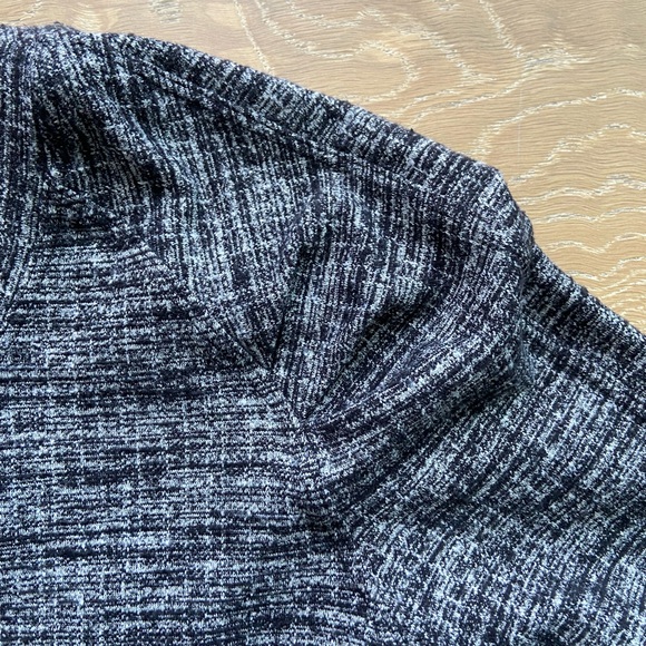 Lululemon Extra Mile Long Sleeve - Picture 7 of 11